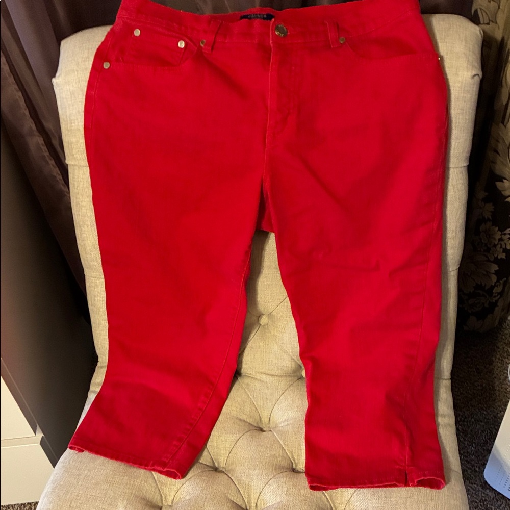 Chaps Scarlet Women's Cropped Jeans